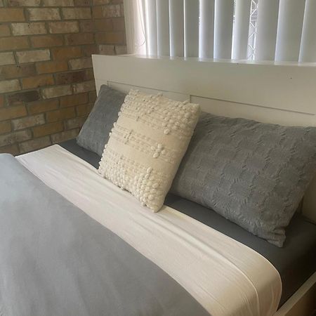 Spacious Studio Unit Rochedale South Extérieur photo